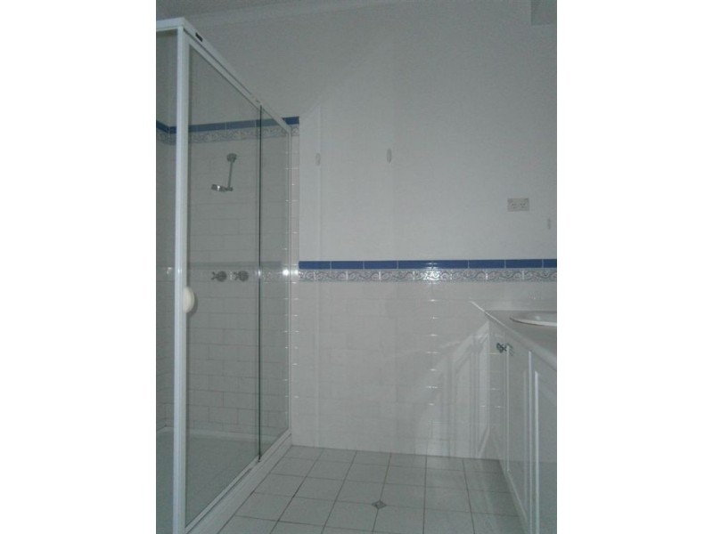 5 Herriotts Boulevard, Glen Waverley VIC 3150