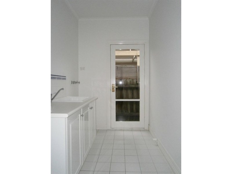 5 Herriotts Boulevard, Glen Waverley VIC 3150