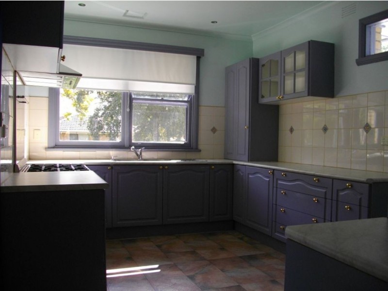 8 Crown Street, Glen Waverley VIC 3150