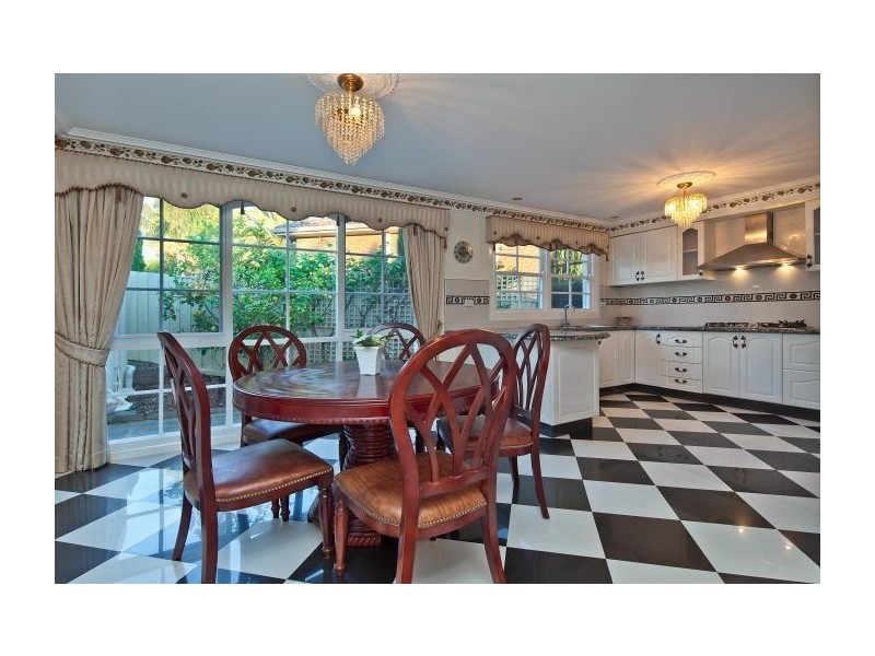 5 Aquarius Court, Wheelers Hill VIC 3150