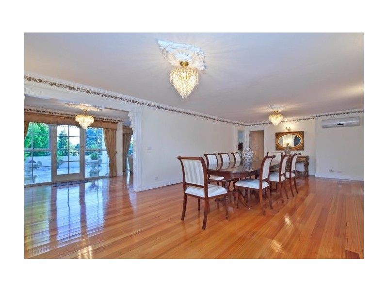 5 Aquarius Court, Wheelers Hill VIC 3150