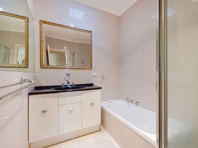 38 Fernhill Street, Glen Waverley VIC 3150