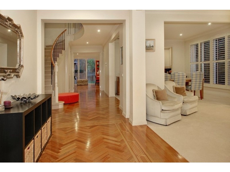 34 Avendon Boulevard, Glen Waverley VIC 3150