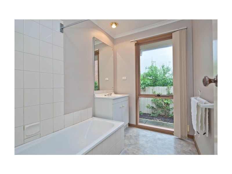 24B Myrtle Street, Glen Waverley VIC 3150