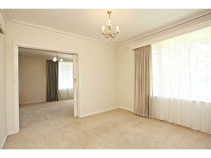 39 Wilson Road, Glen Waverley VIC 3150