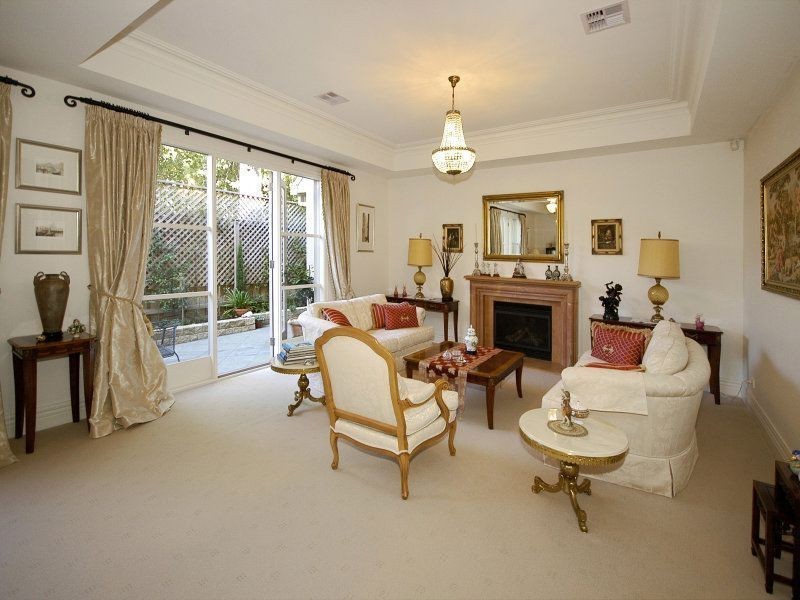 10 Floreat Court, Glen Waverley VIC 3150
