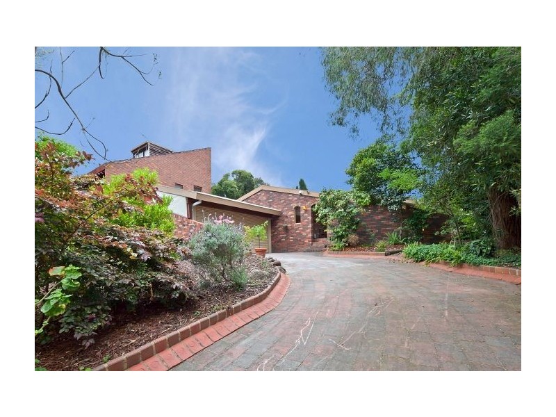 27 Belinda Crescent, Wheelers Hill VIC 3150