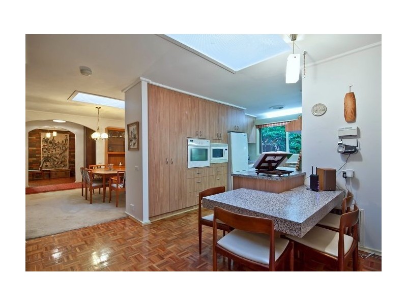 27 Belinda Crescent, Wheelers Hill VIC 3150