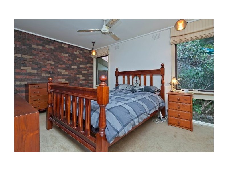 27 Belinda Crescent, Wheelers Hill VIC 3150