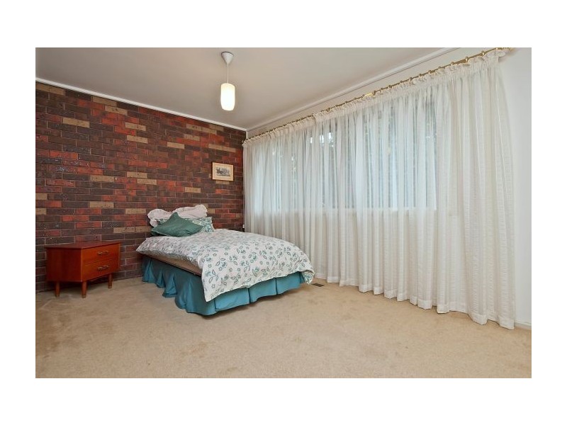 27 Belinda Crescent, Wheelers Hill VIC 3150