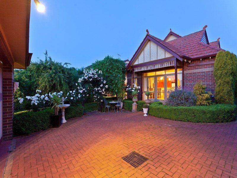 18 College Court, Glen Waverley VIC 3150
