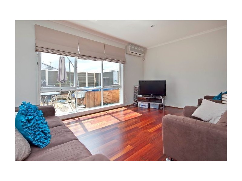 14/18 Tulloch Grove, Glen Waverley VIC 3150