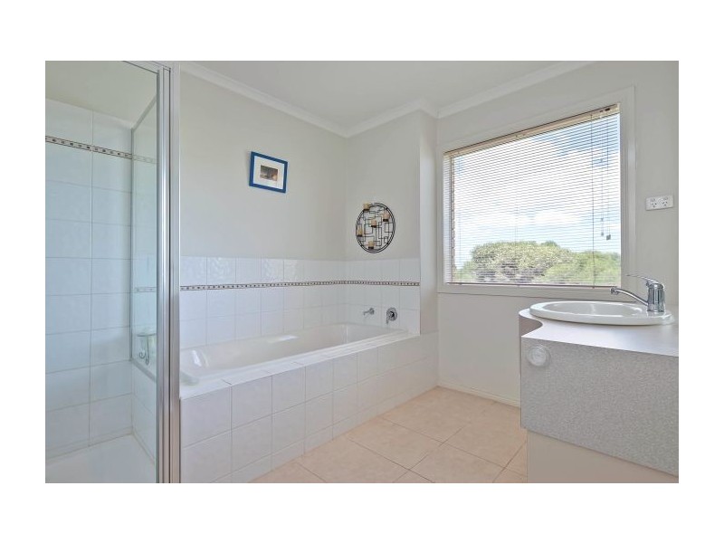 14/18 Tulloch Grove, Glen Waverley VIC 3150