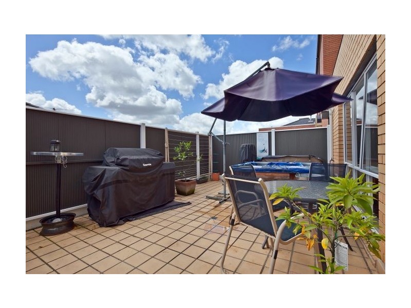 14/18 Tulloch Grove, Glen Waverley VIC 3150