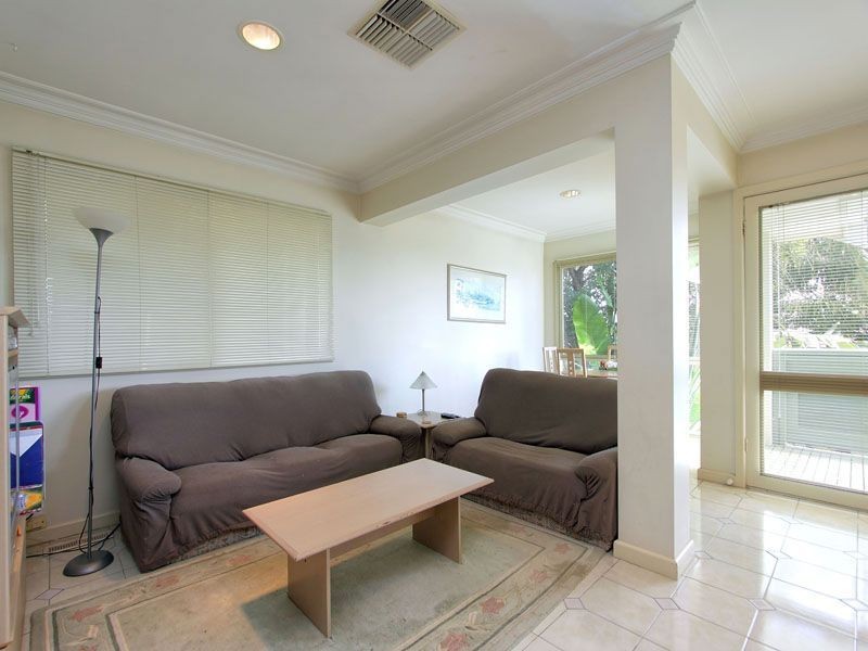 27 Viewpoint Avenue, Glen Waverley VIC 3150