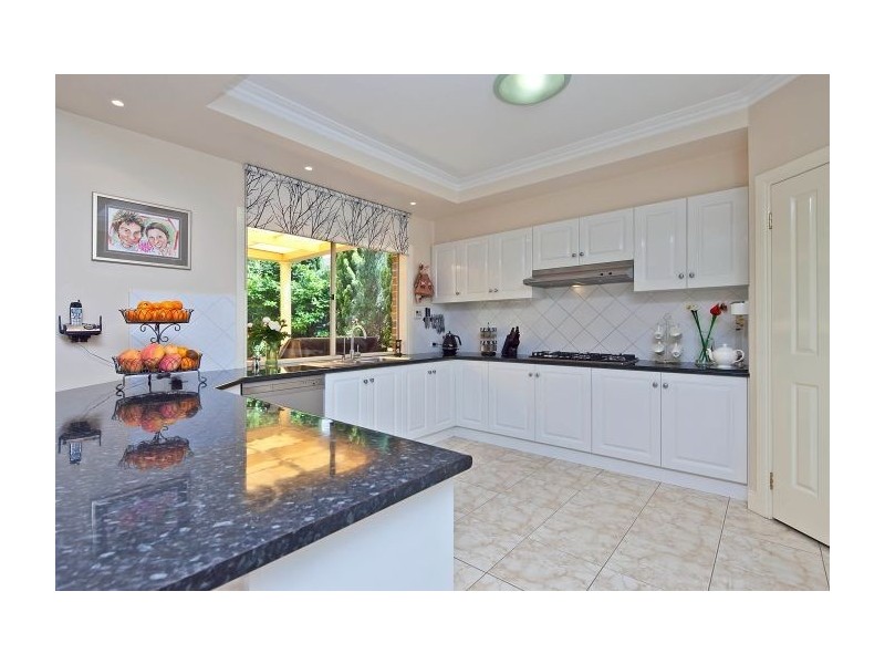 41 Arlington Drive, Glen Waverley VIC 3150