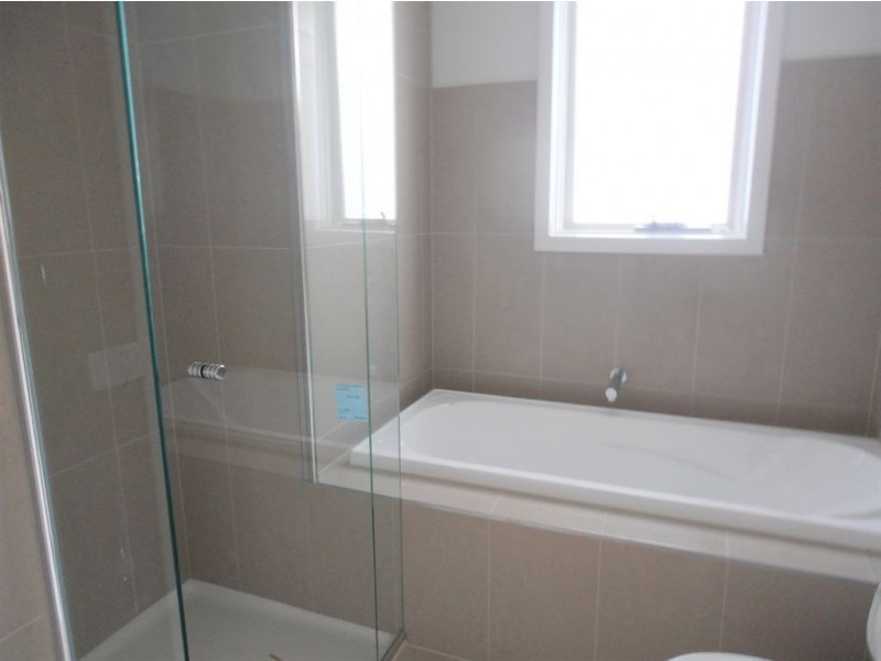 19 Wilson Road, Glen Waverley VIC 3150