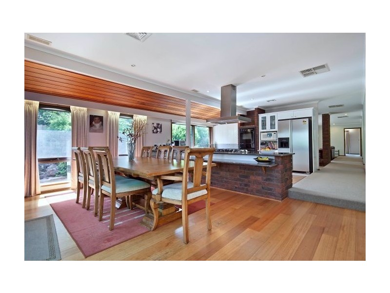 3 Newark Court, Glen Waverley VIC 3150