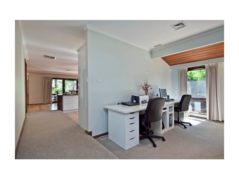 3 Newark Court, Glen Waverley VIC 3150