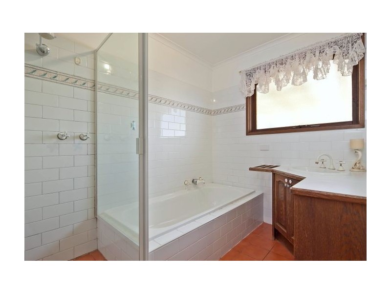 3 Newark Court, Glen Waverley VIC 3150