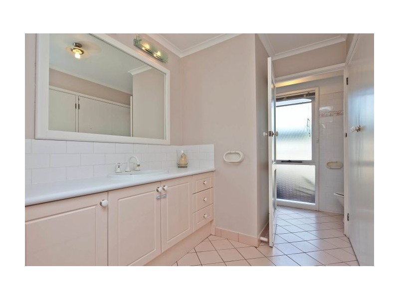 3 Newark Court, Glen Waverley VIC 3150