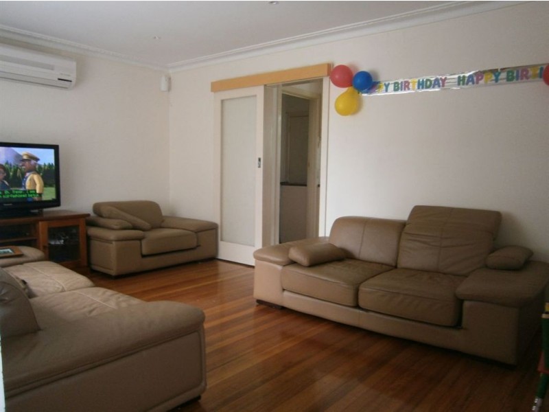 2/15 Crown Street, Glen Waverley VIC 3150