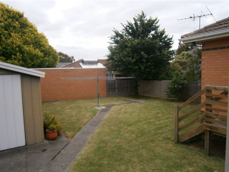 2 Pippin Avenue, Glen Waverley VIC 3150