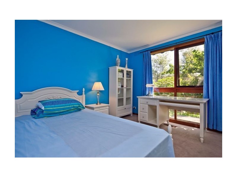 37 Highvale Road, Glen Waverley VIC 3150