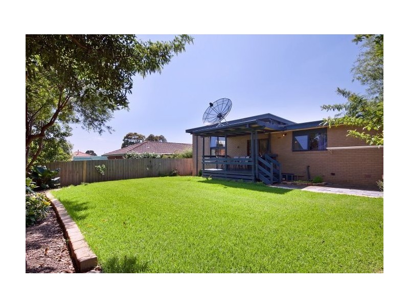 37 Highvale Road, Glen Waverley VIC 3150