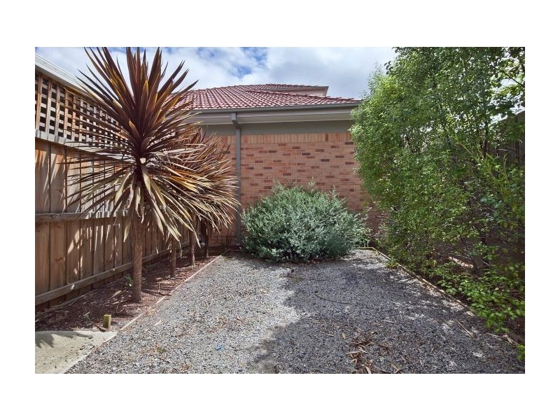 1/3 Juniper Avenue, Glen Waverley VIC 3150