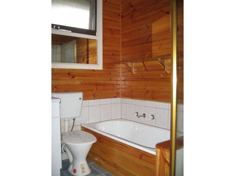 40 Honeysuckle Avenue, Wheelers Hill VIC 3150