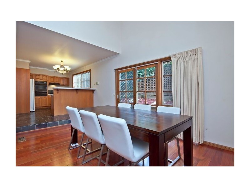 1/1 Rolls Court, Glen Waverley VIC 3150