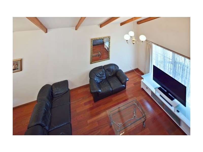 1/1 Rolls Court, Glen Waverley VIC 3150