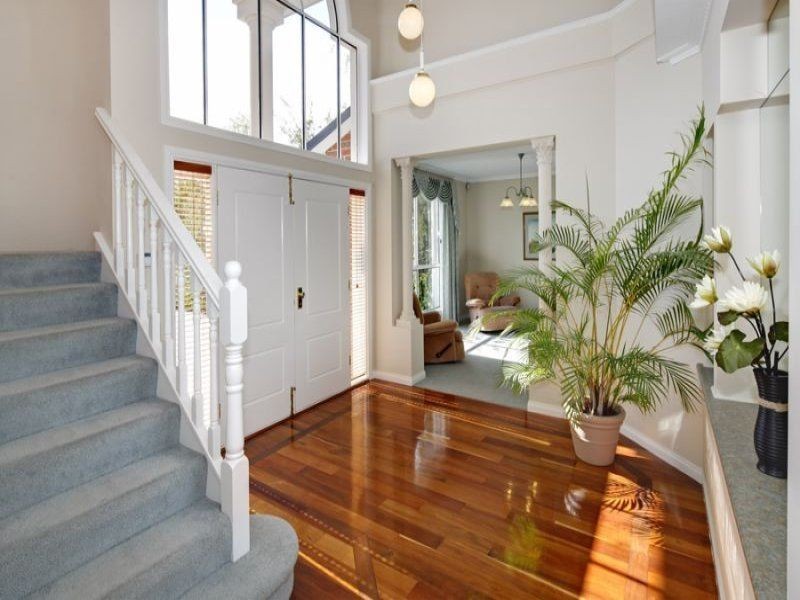 2 Knightsbridge Court, Glen Waverley VIC 3150