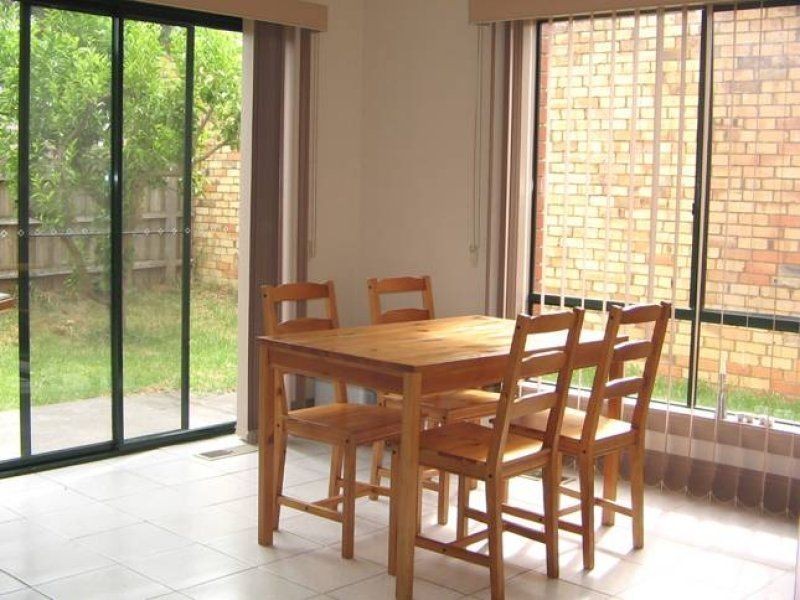 2/13a Montana Avenue, Mulgrave VIC 3170