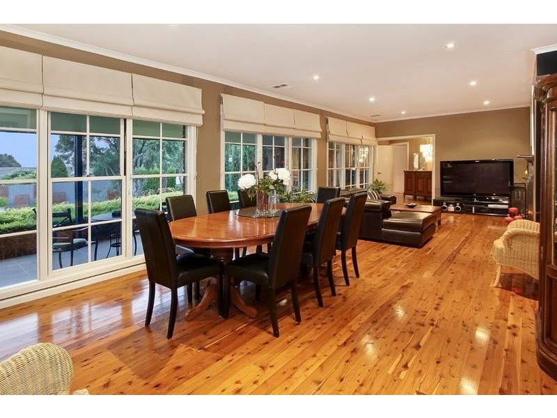 3 Halcyon Drive, Wheelers Hill VIC 3150