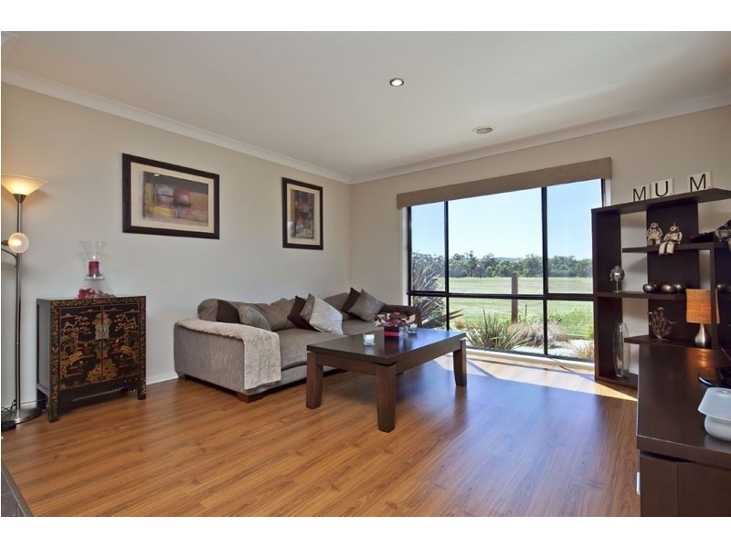 21 Royal Oak Court, Mulgrave VIC 3170