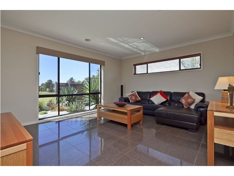 21 Royal Oak Court, Mulgrave VIC 3170