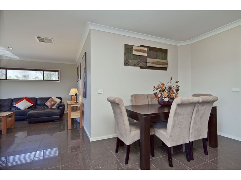 21 Royal Oak Court, Mulgrave VIC 3170