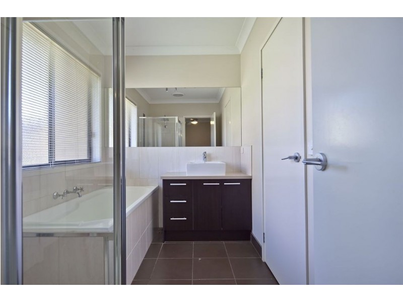 21 Royal Oak Court, Mulgrave VIC 3170