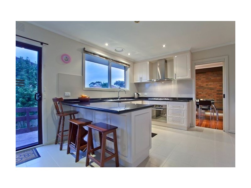 8 Timmins Court, Wheelers Hill VIC 3150