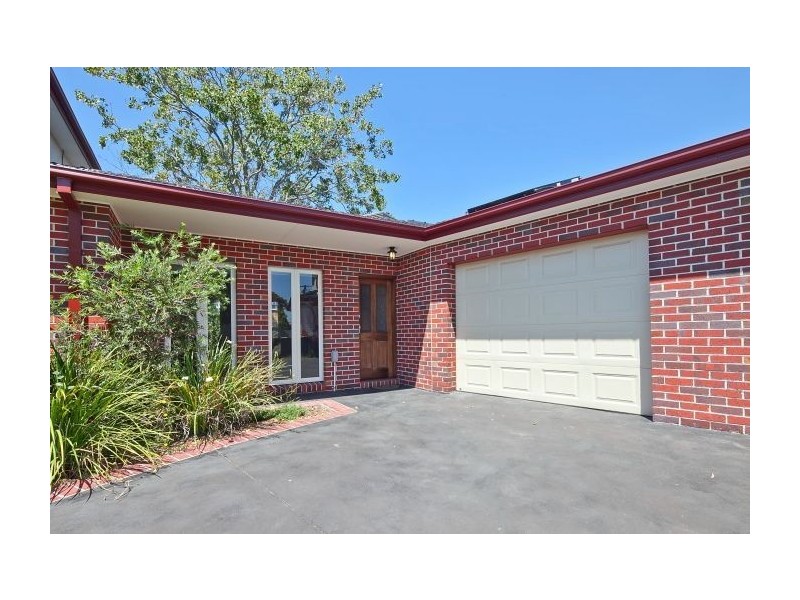 2/2 Kuebler Street, Glen Waverley VIC 3150