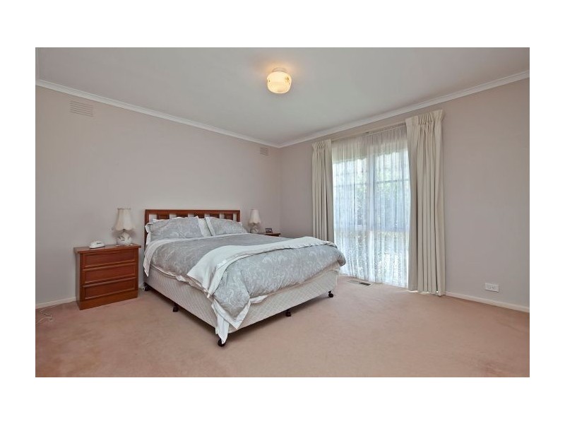 31 Kooringa Crescent, Wheelers Hill VIC 3150