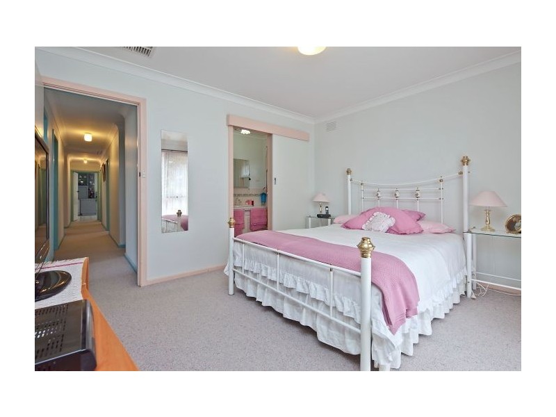 1 Nicholas Aveune, Glen Waverley VIC 3150