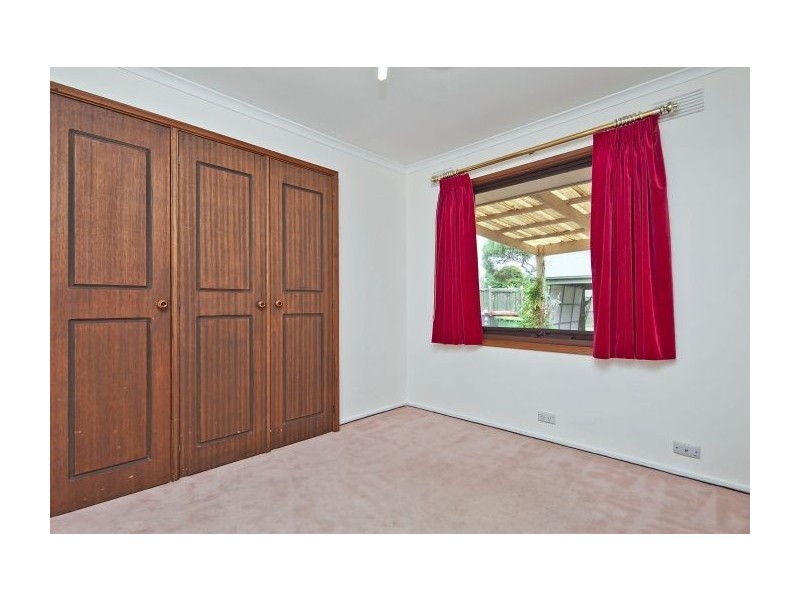 26 Landsdale Crescent, Wantirna South VIC 3152