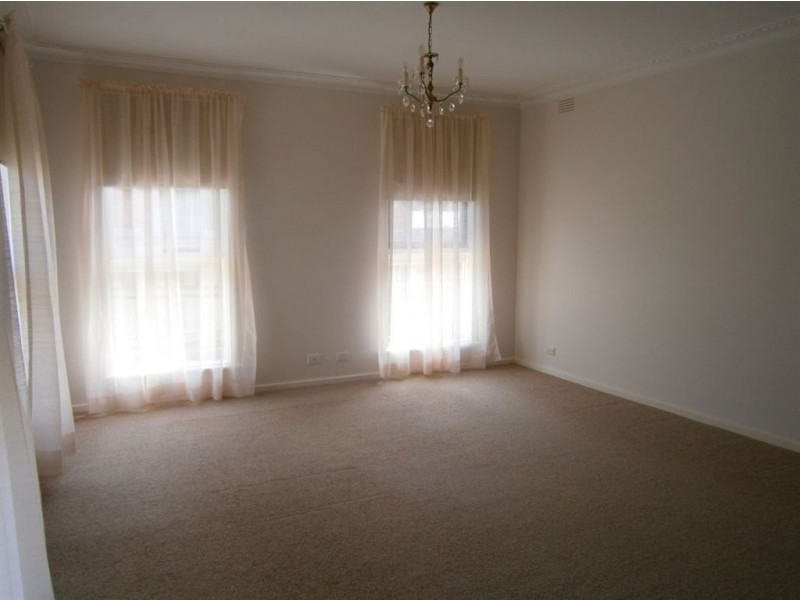 8 Regina Street, Wheelers Hill VIC 3150