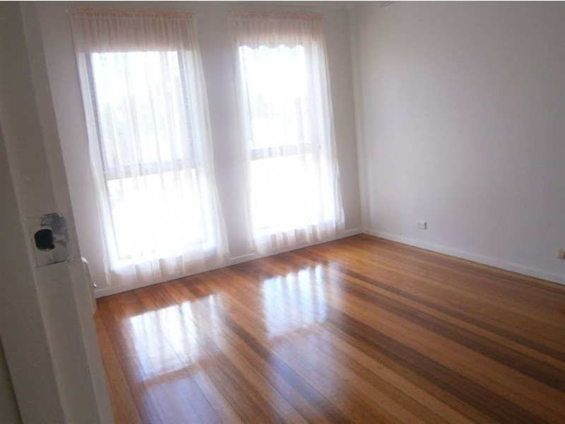 8 Regina Street, Wheelers Hill VIC 3150