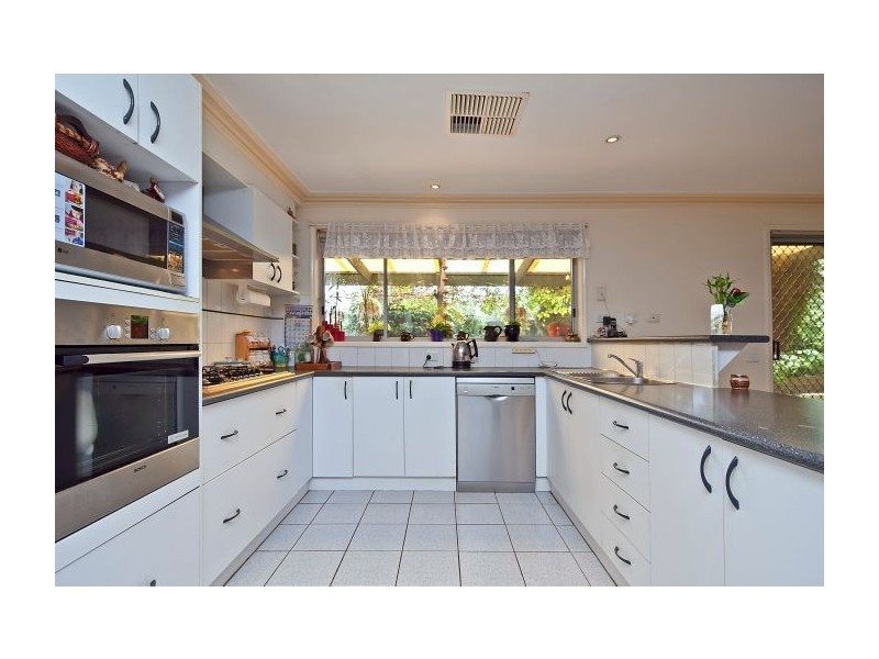 1 Alexandra Court, Knoxfield VIC 3180