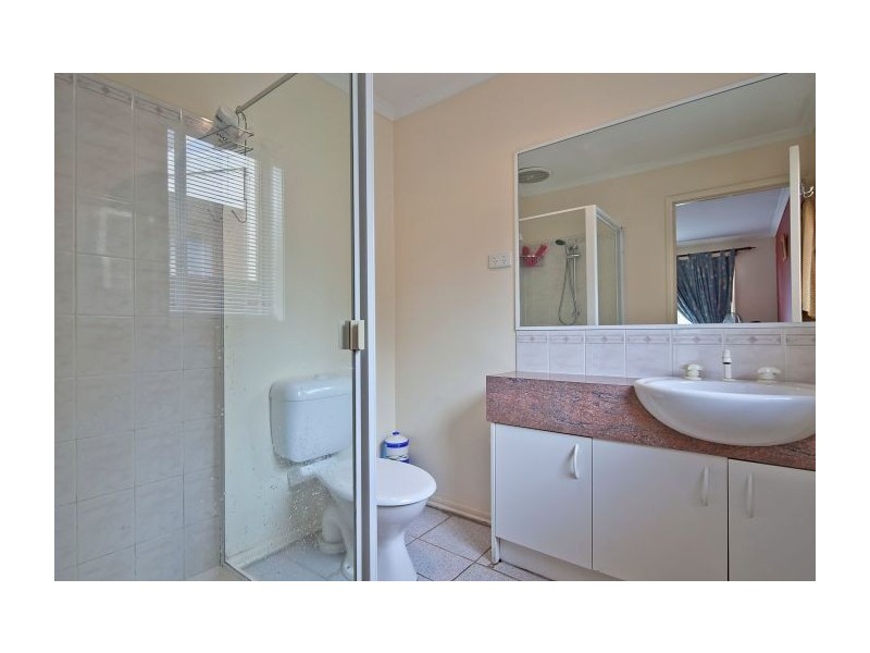 1 Alexandra Court, Knoxfield VIC 3180