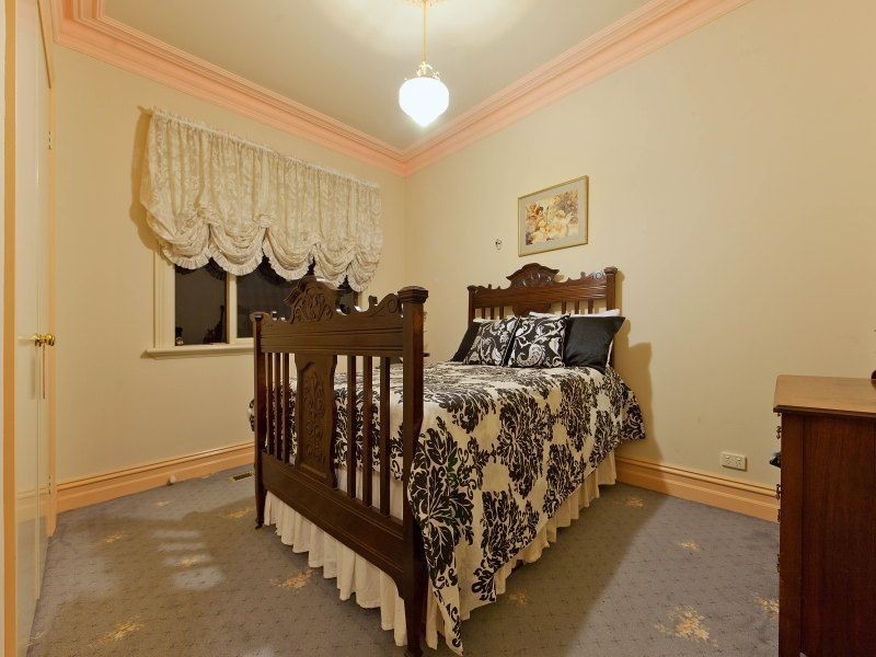 18 College Court, Glen Waverley VIC 3150